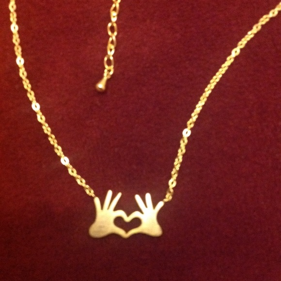 New Heart Necklace - Picture 5 of 7